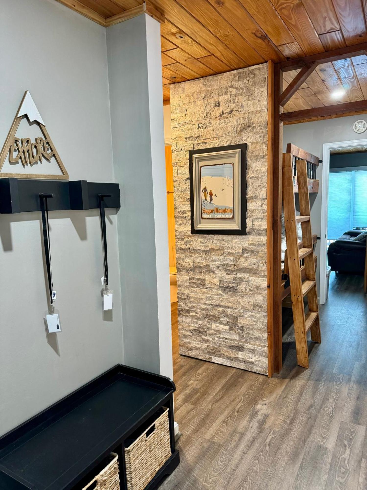 The Sugar Suite - Renovated With A View! Ac! Pool, Hot Tub, Sauna, Gym, Ev Sugar Mountain Exterior photo